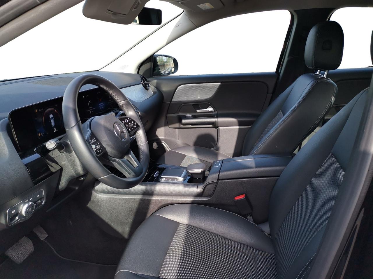 Mercedes-Benz GLA-H247 2020 - GLA 180 d Business Extra auto