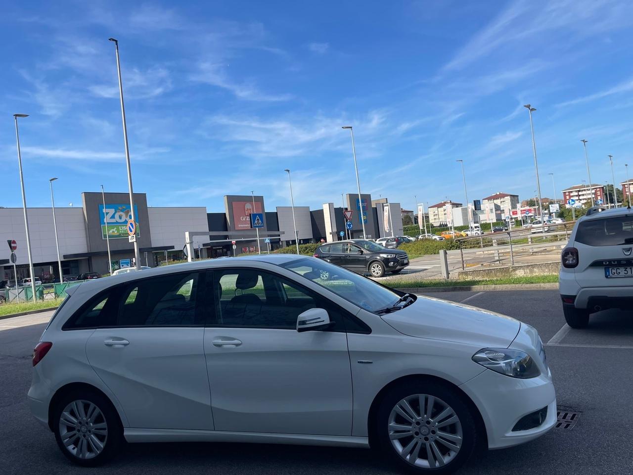 Mercedes-benz B 180 BlueEFFICIENCY Premium