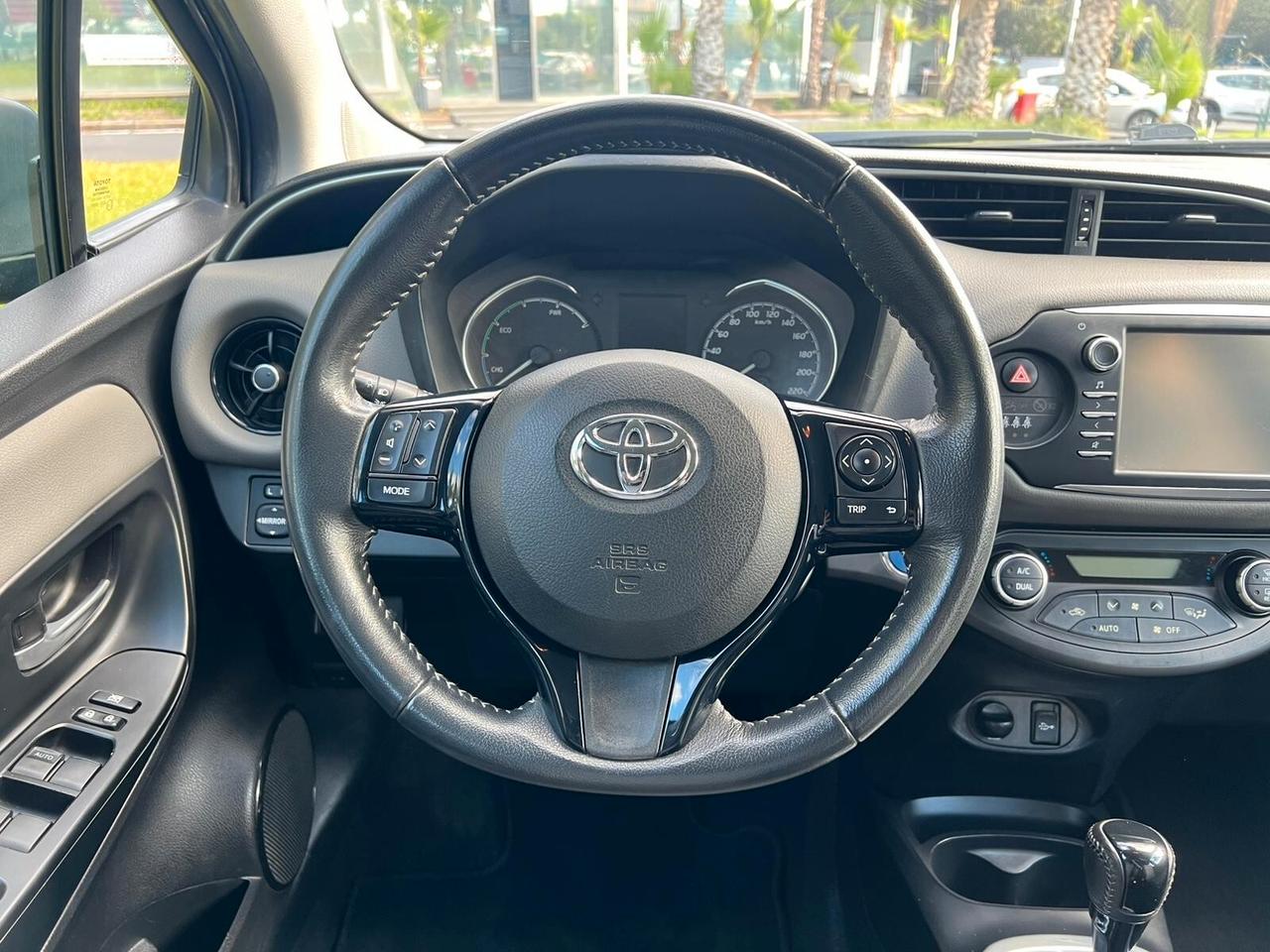 Toyota Yaris 1.5 Hybrid 5 porte Business