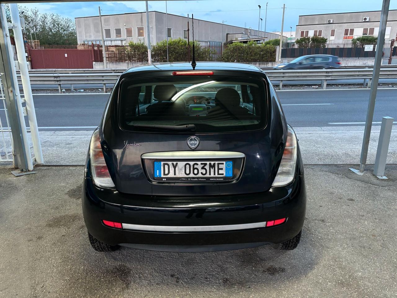 Lancia Ypsilon 1.2 Versus
