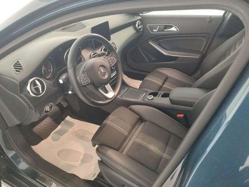 Mercedes-Benz GLA 200 d Sport 4matic auto