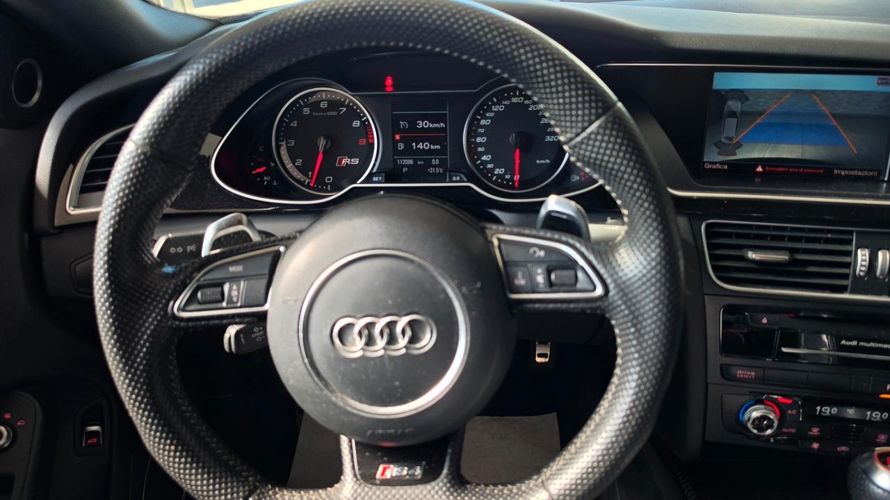Audi A4 RS 4 Avant 4.2 V8 FSI quattro S tronic