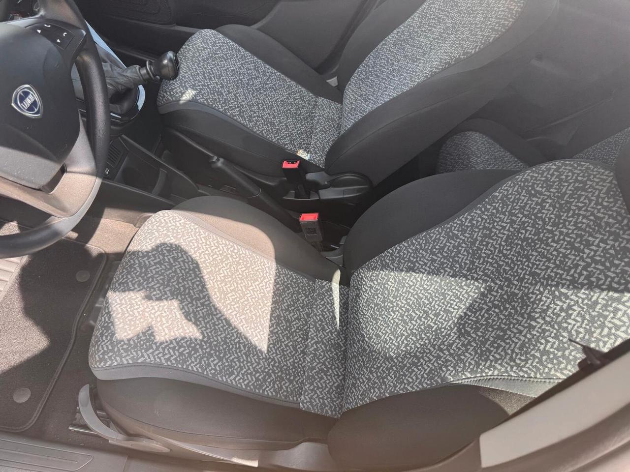 Lancia Ypsilon 1.0 FireFly 5 porte S&S Hybrid Silver Plus