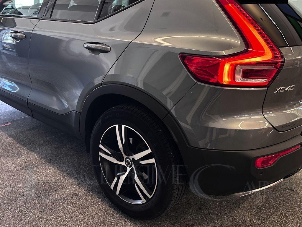VOLVO - XC40 - D3 R-design