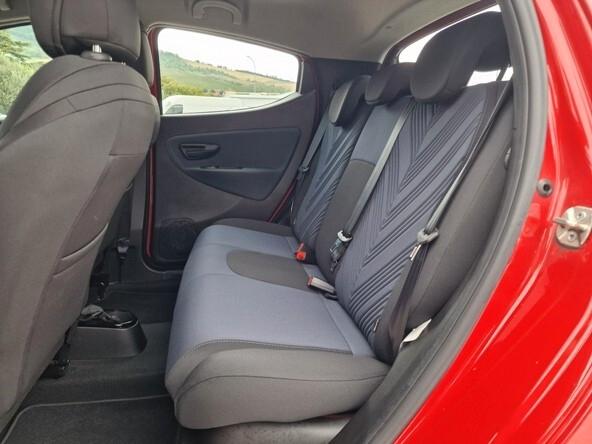 Lancia Ypsilon 1.2 69 CV 5 porte GPL EcoChic Gold