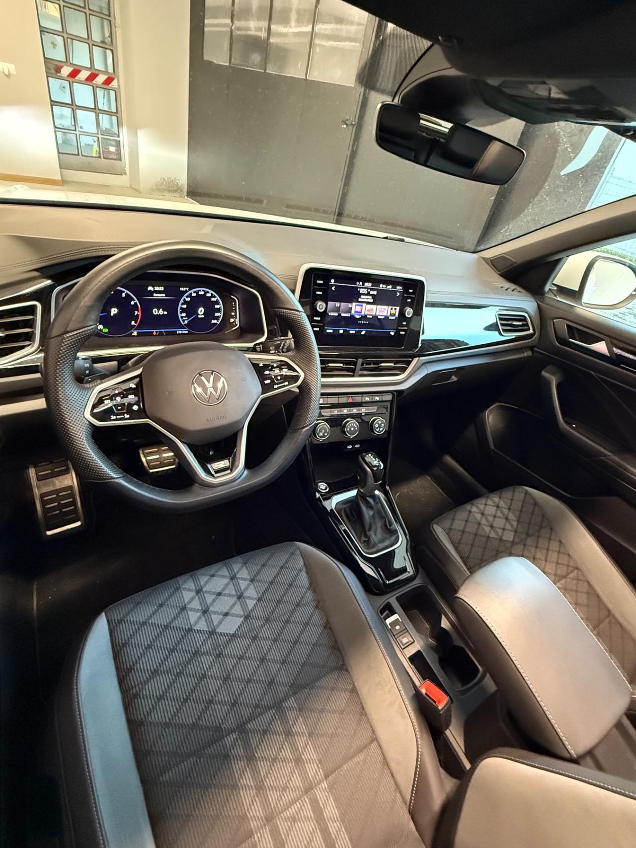 Volkswagen T-Roc 1.5 TSI ACT DSG R-Line