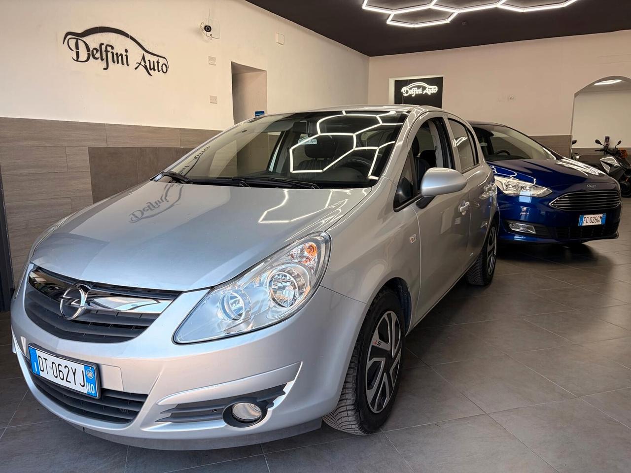 Opel Corsa 1.0 12V 5 porte Enjoy