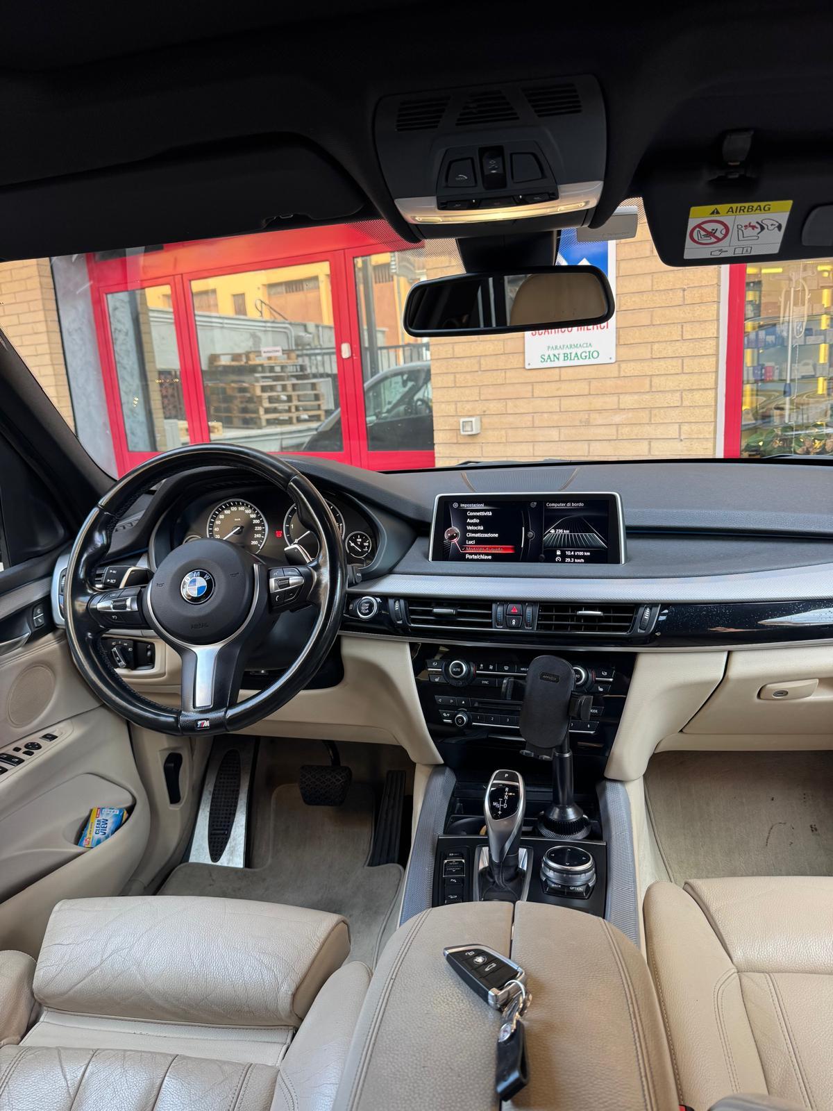BMW X5 xdrive30d Experience 258cv auto