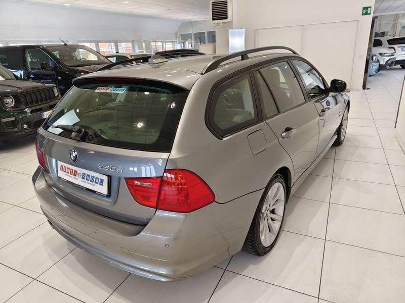 BMW Serie 3 320d CAT Touring xdrive Attiva*4x4*