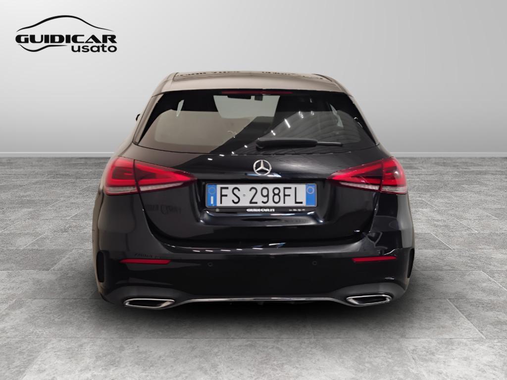 Mercedes-Benz Classe A - W177 2018 - A 200 Premium auto