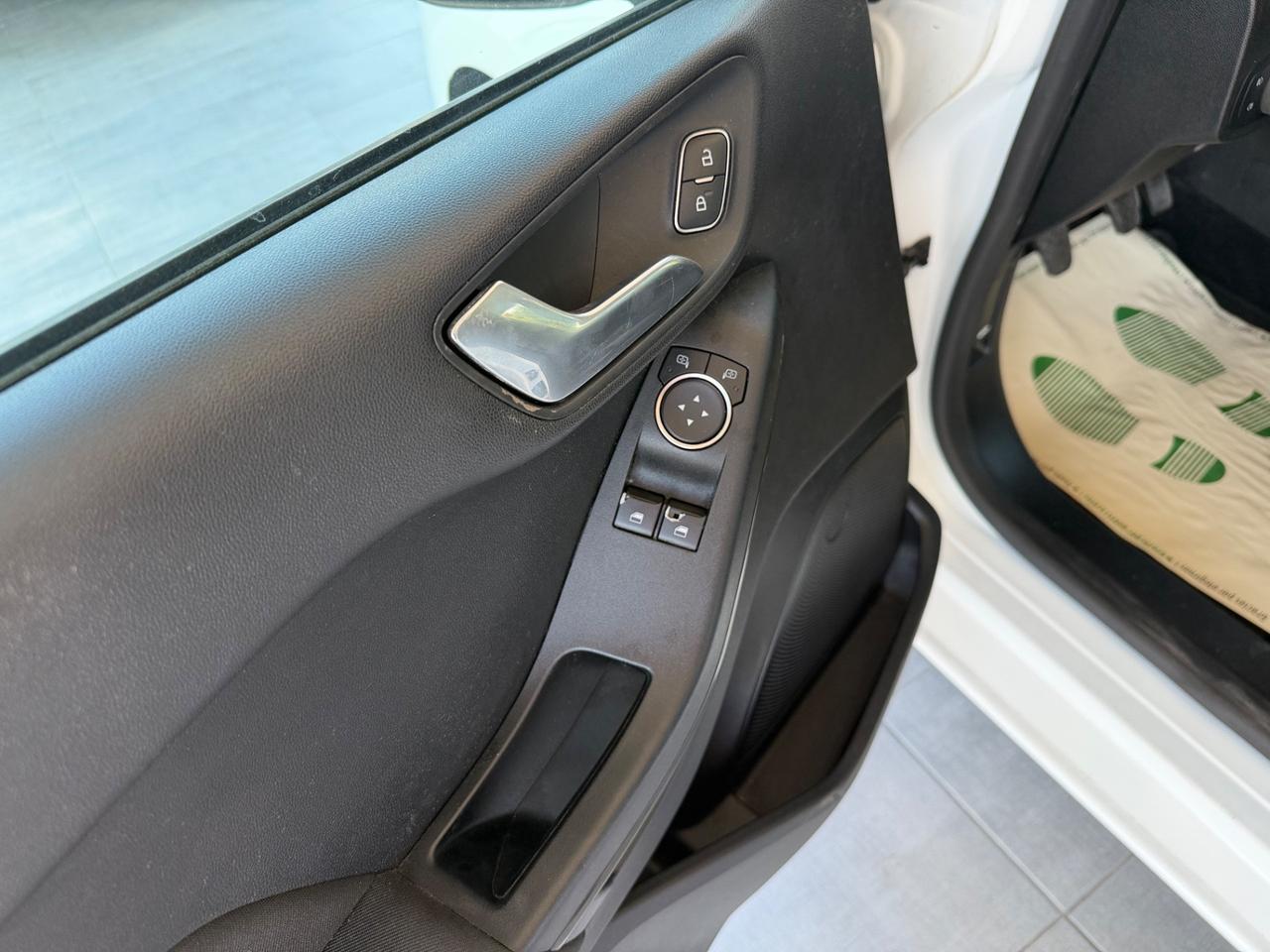 Ford Fiesta 1.5 TDCi 5 porte Plus