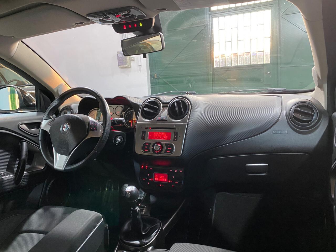 Alfa Romeo MiTo 1.4 105 CV M.air S&S Distinctive Sport Pack