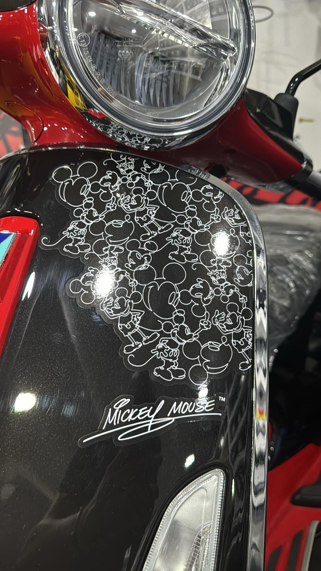 Piaggio Vespa 125 Primavera DISNEY MICKEY MOUSE 125