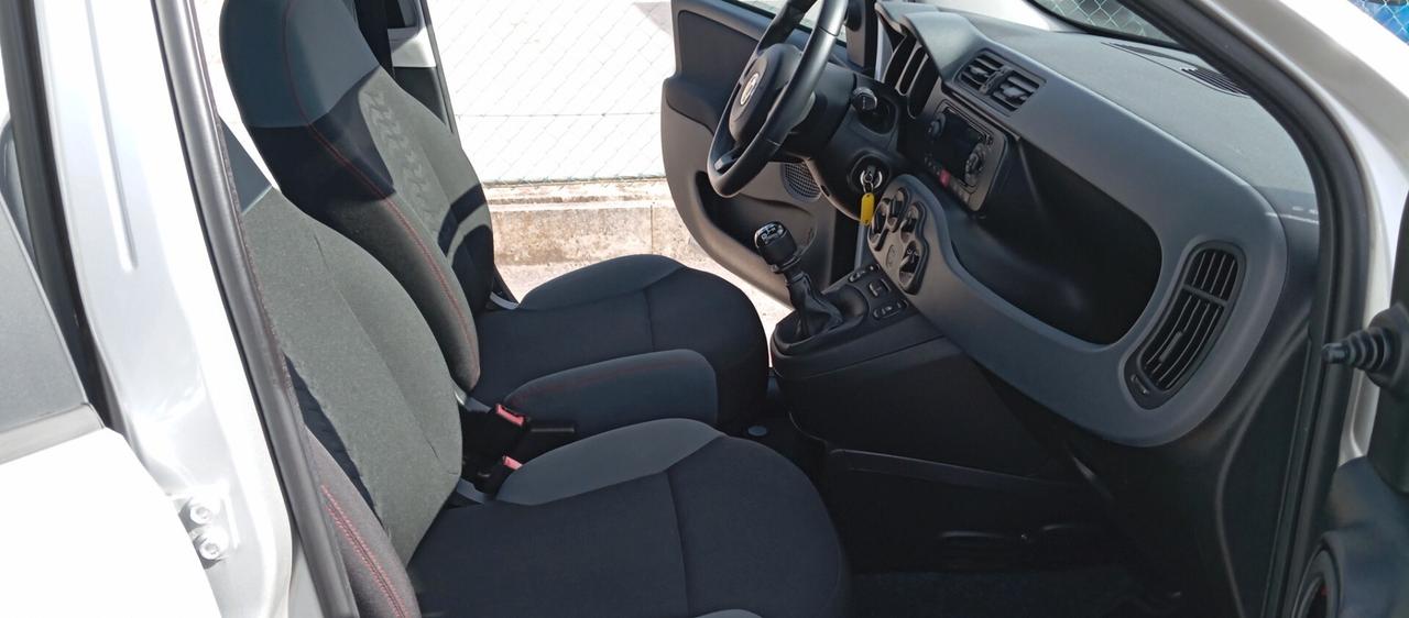 Fiat Panda 1.2i 69 CV-Garanzia-Neopatentati