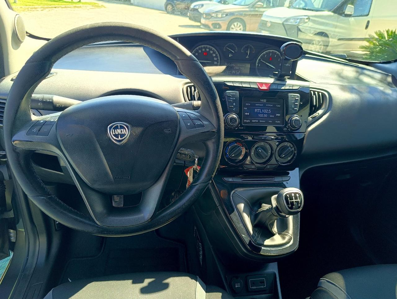 Lancia Ypsilon 1.2 69 CV 5 porte GPL Ecochic Silver - 2015