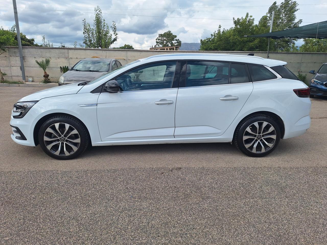 Renault Megane Sporter TECHNO 1.5 dCi 115cv EDC NAV+RETROCAM. 2024