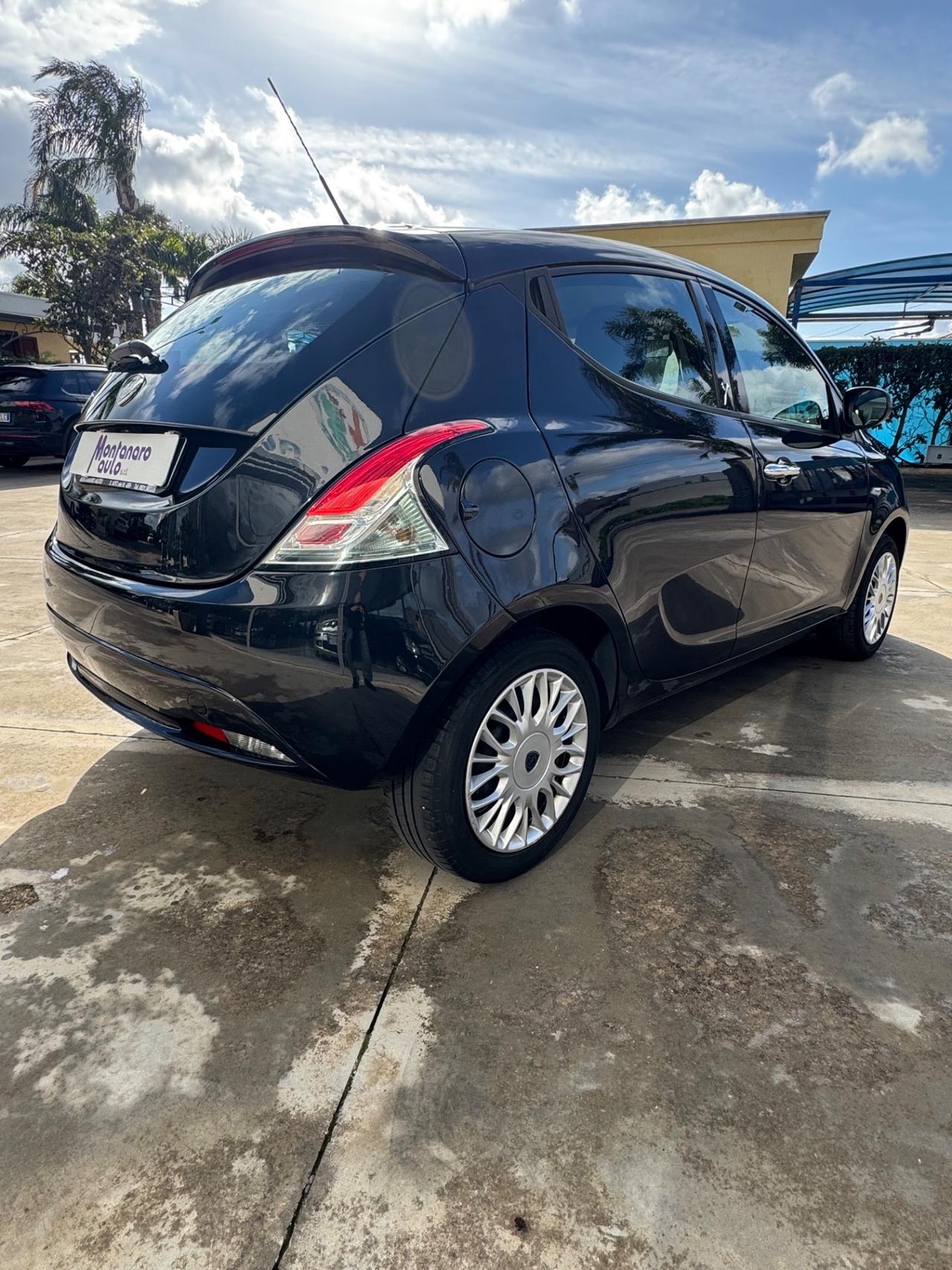 Lancia Ypsilon 1.2 BENZINA