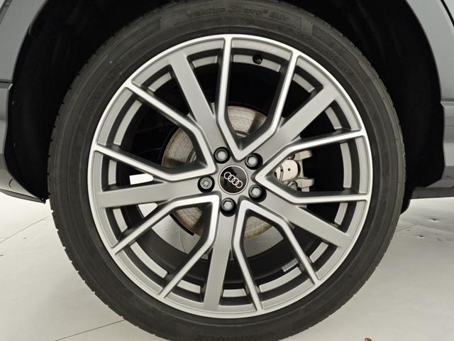 AUDI Q3 40 TDI quattro S tronic Identity Black - TETTO!
