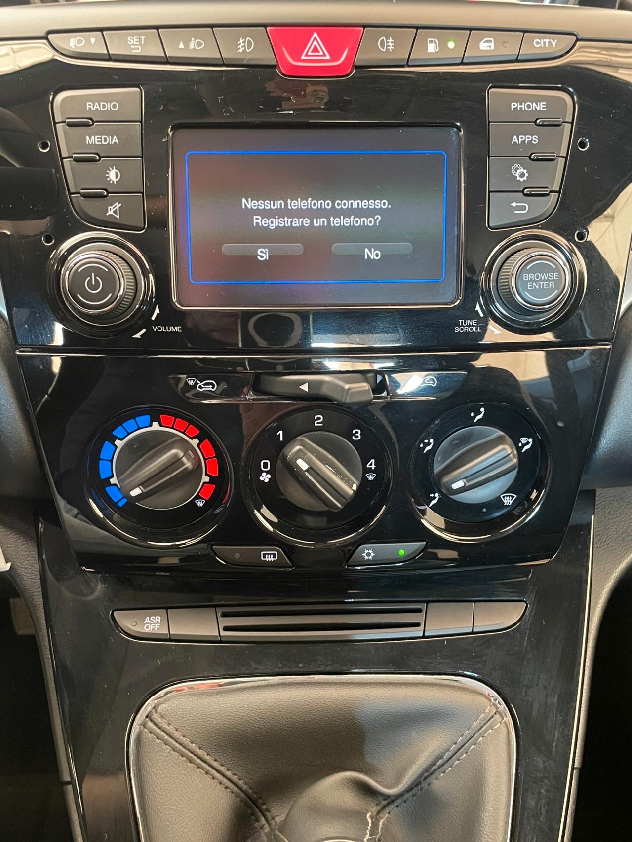 Lancia Ypsilon 1.2 69 CV 5 porte GPL Ecochic Silver