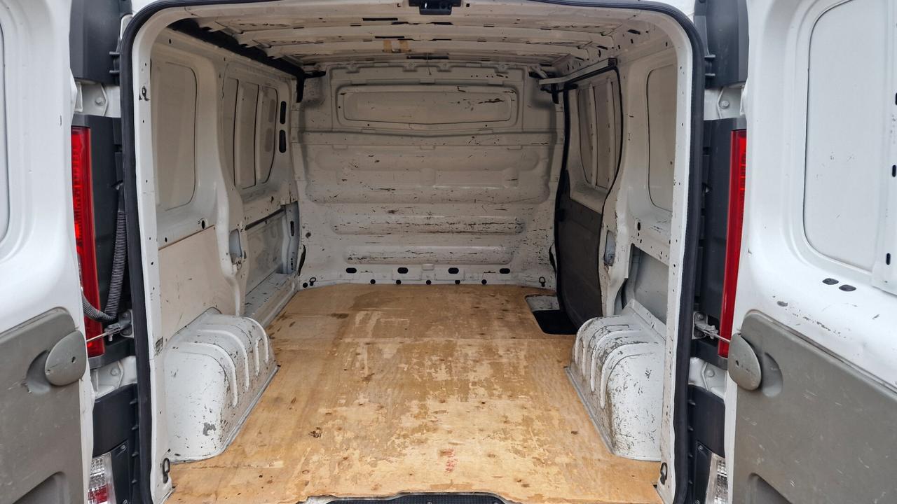 RENAULT TRAFIC
