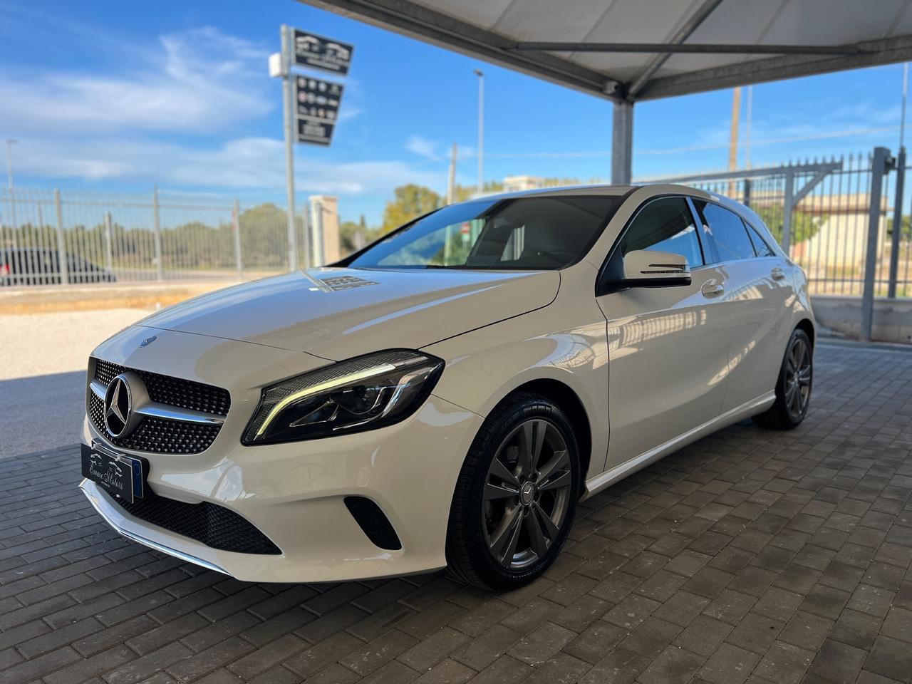 Mercedes-benz A 180 D 110 Cv Urban Style CRYSTAL GREY