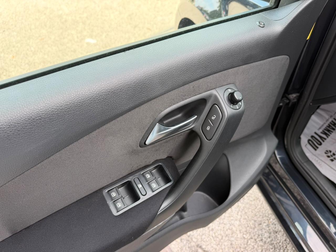 Volkswagen Polo 1.6 GPL Neopatentati