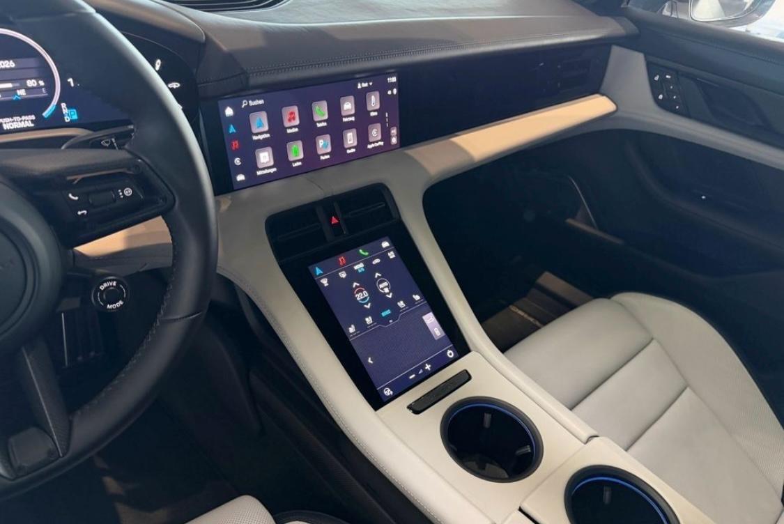 Porsche Taycan Turbo S - 950 CV