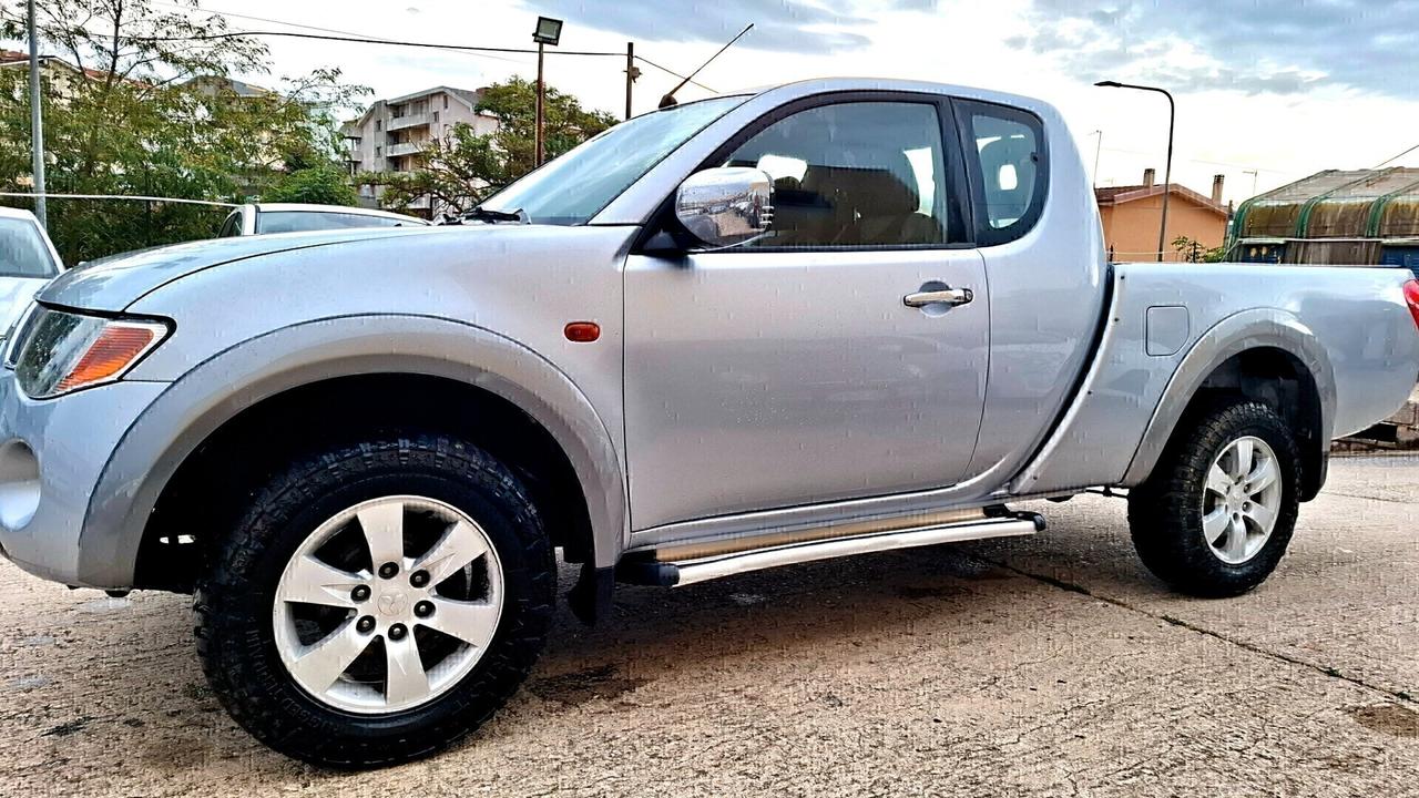 L200 2.5 DI-D/136CV Club Cab Invite