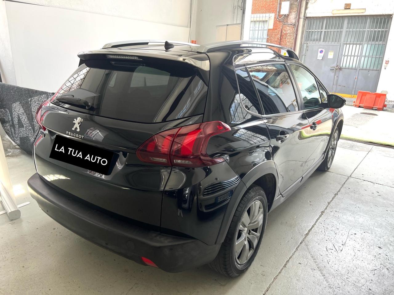 Peugeot 2008 PureTech 82 S&S Signature