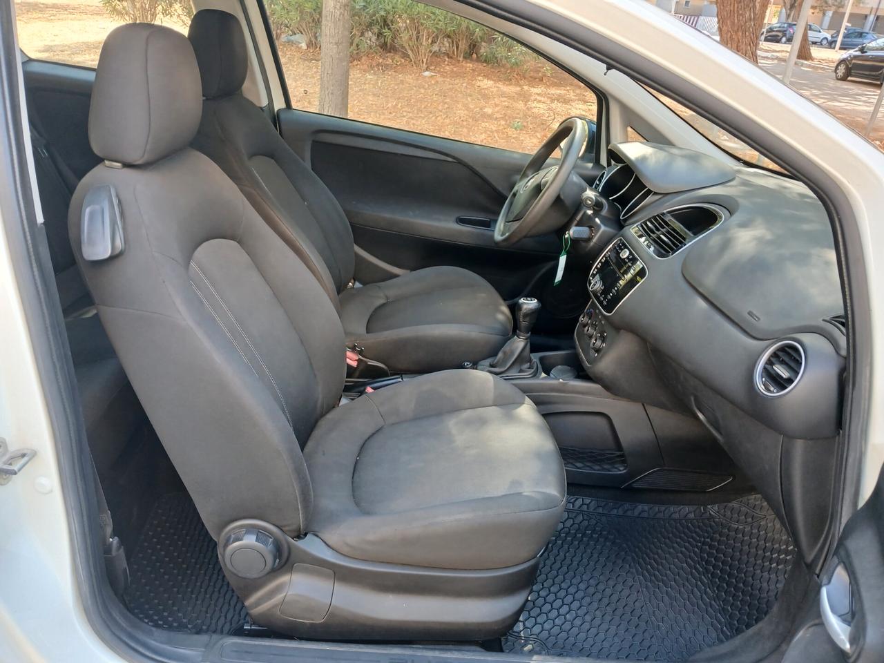 Fiat Punto 1.3 MJT II S&S 85 CV 3 porte ECO Lounge