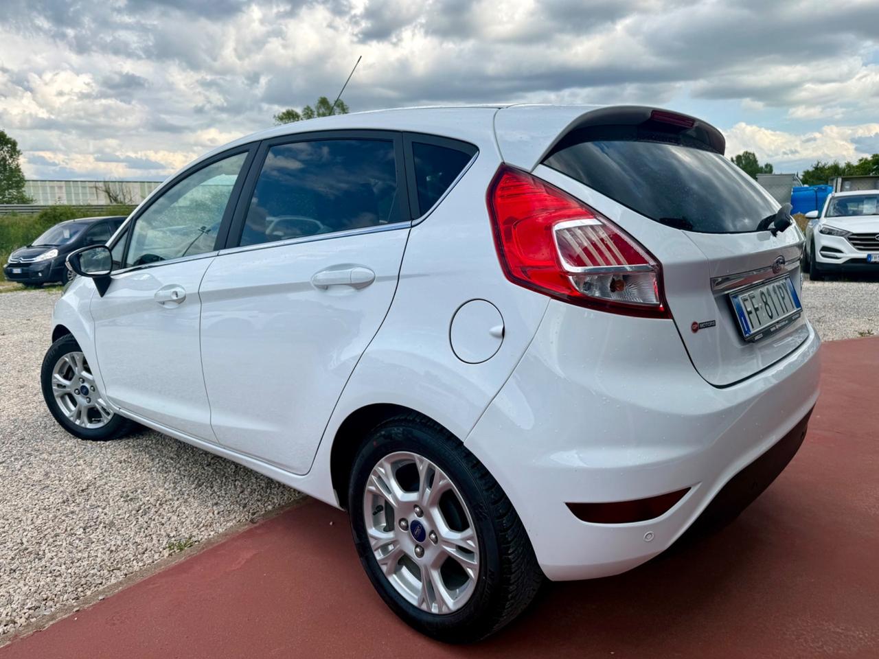 Ford Fiesta 1.5 TDCi 75CV 5 porte ST-Line