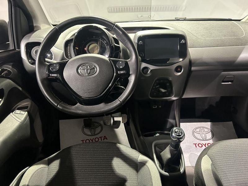 Toyota Aygo Connect 1.0 VVT-i 72 CV 5 porte x-play