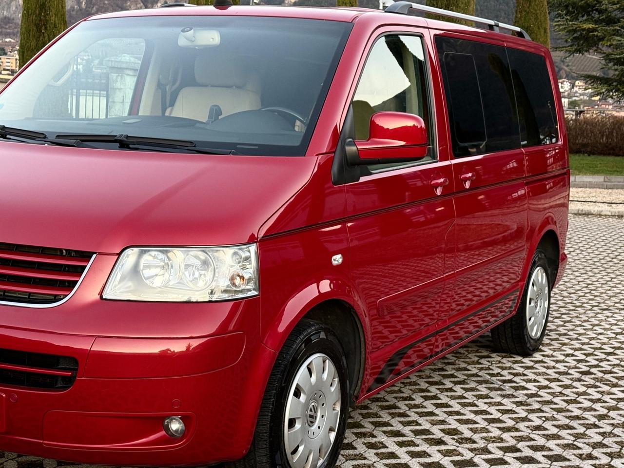 Volkswagen Multivan 2.5 TDI/174CV 4motion Highline
