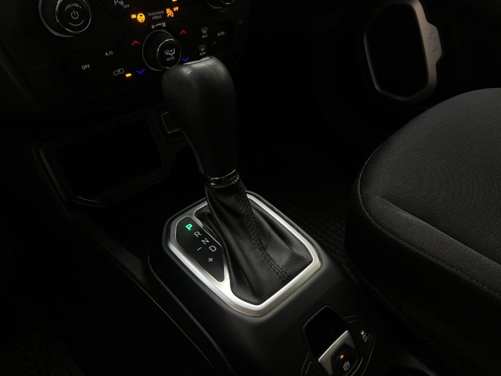 Jeep Renegade 1.6 Mjt DDCT 120 CV Limited tua da €179,00 mensili