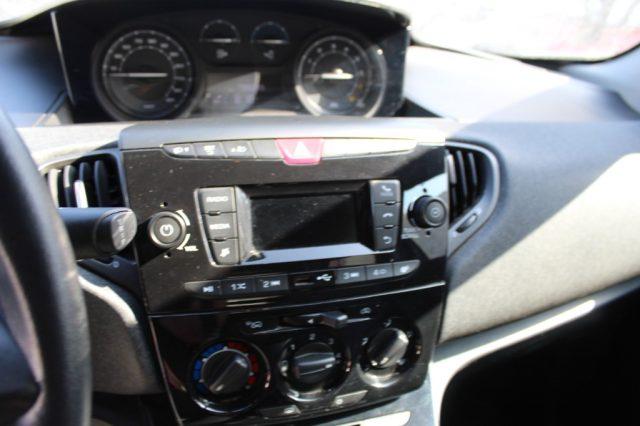 LANCIA Ypsilon 1.0 FireFly 5 porte S&S Hybrid Silver