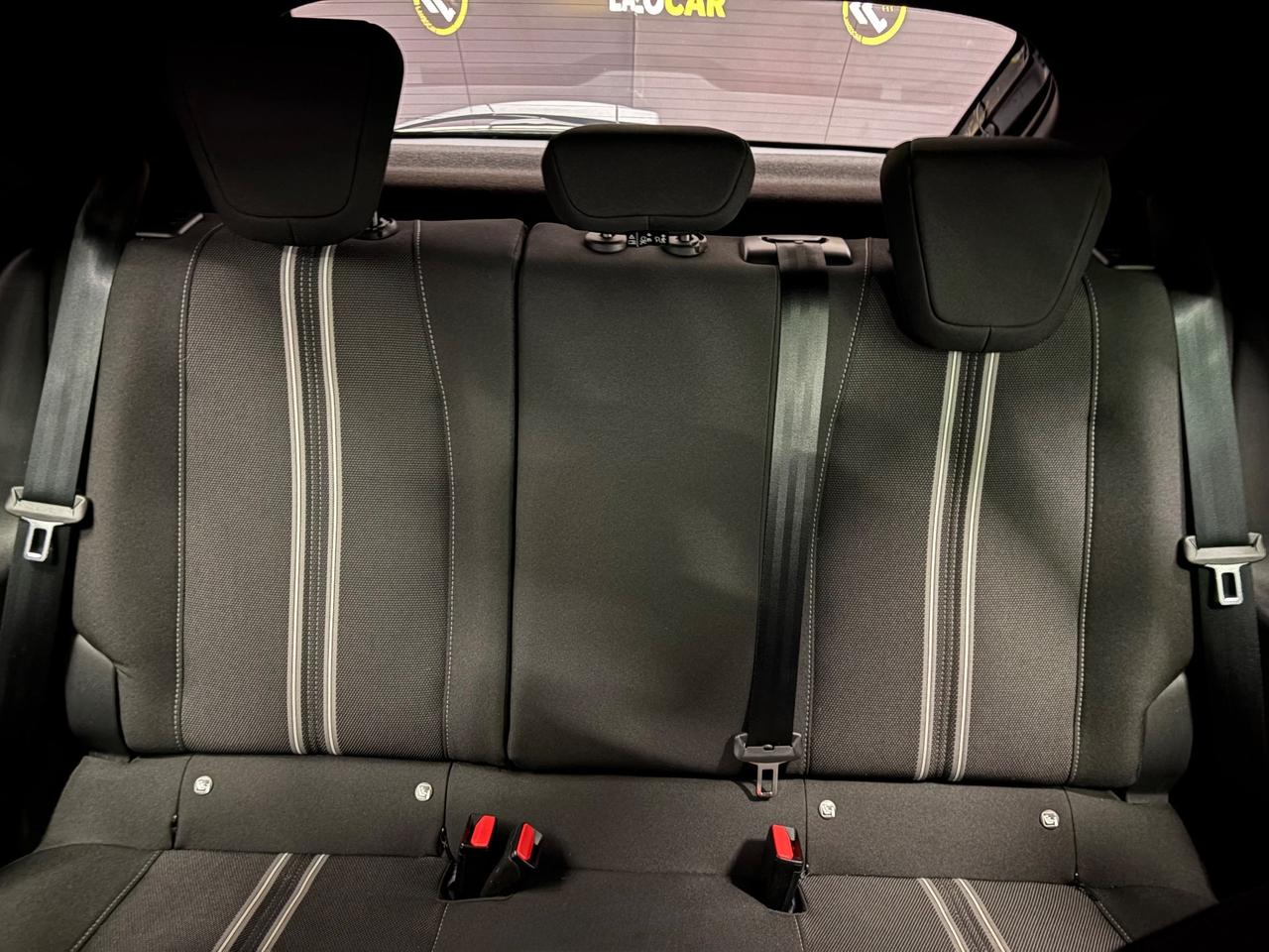 Opel Corsa 1.2 GS LINE