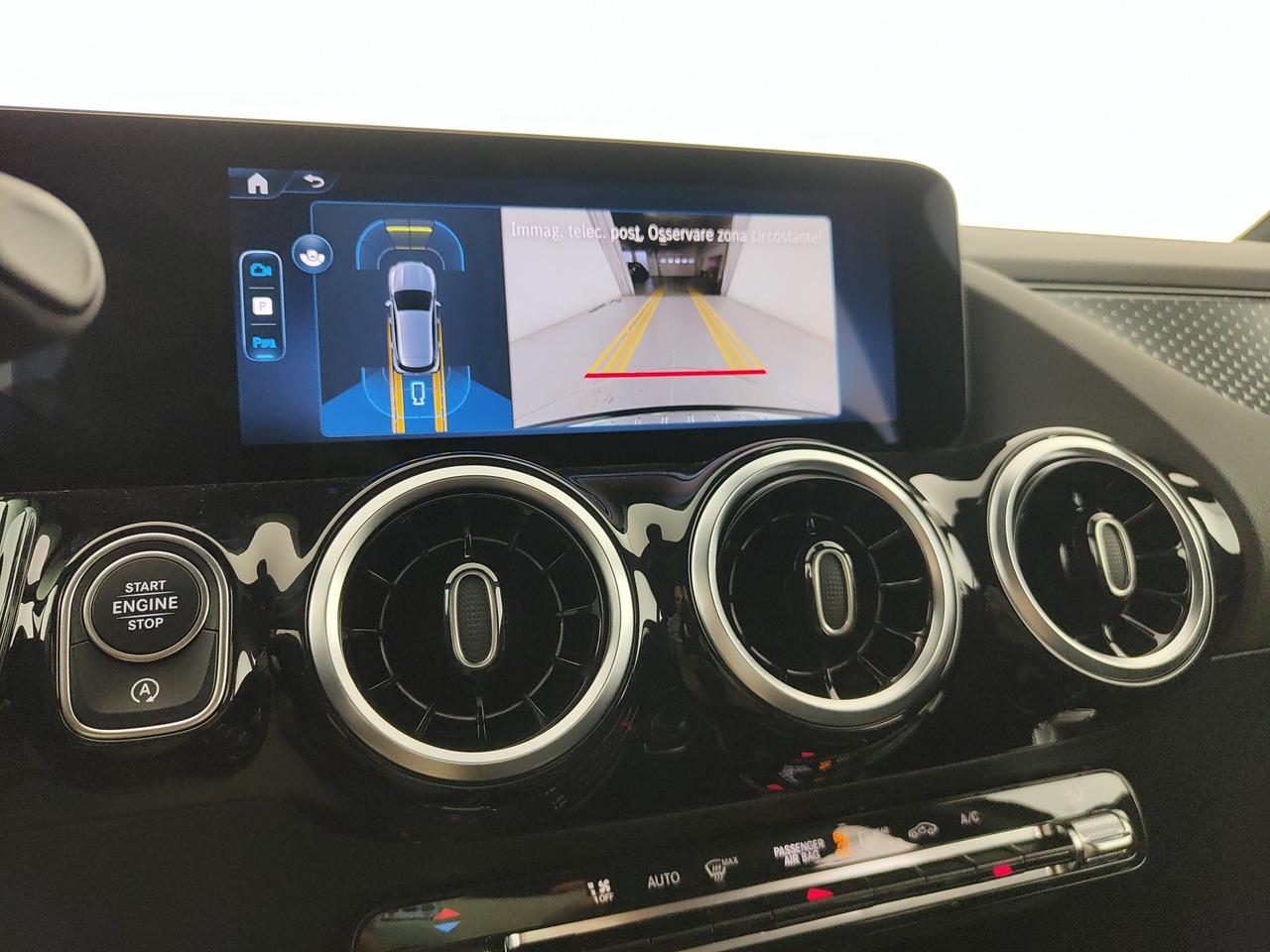 Mercedes-Benz GLA 200 d