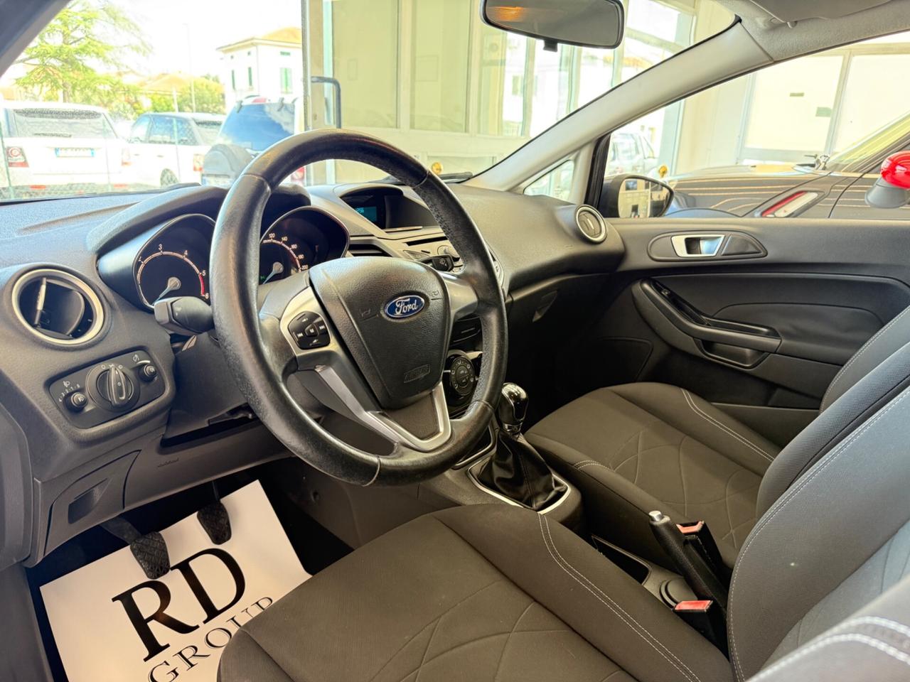 Ford Fiesta 1.5 TDCi 75CV Titanium unico proprietario ok neopatentati