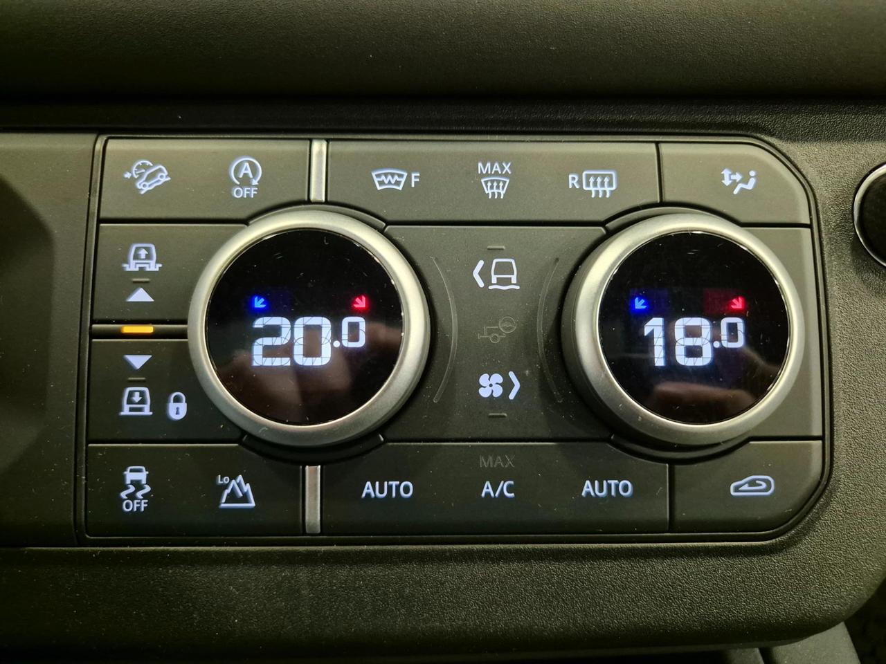 Land Rover Defender 110 3.0d i6 mhev X-Dynamic awd auto N1 - Acc/Lim - Carplay - Tetto