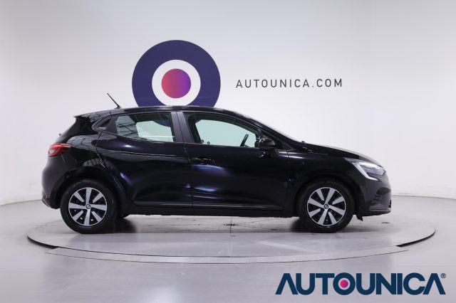 RENAULT Clio TCE 90 CV 5 PORTE EQUILIBRE NEOPATENTATI FARI LED