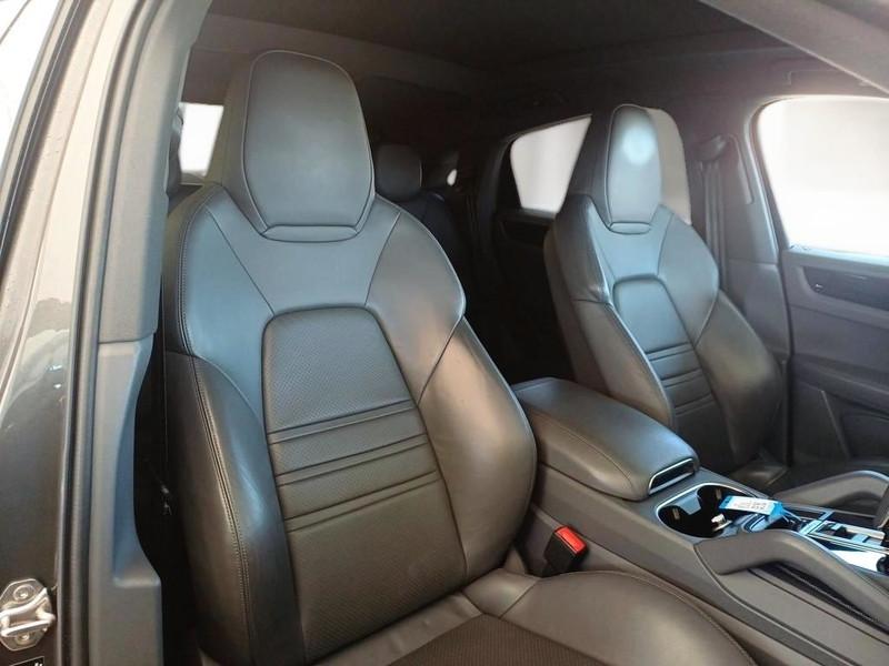 PORSCHE CAYENNE 3.0 V6 E-HYBRID AUTO SUV