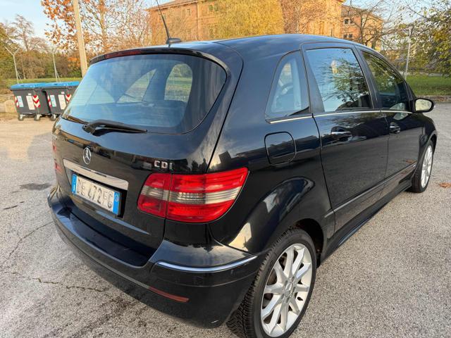 MERCEDES-BENZ B 180 CDI Sport senza nessun lavoro da fare