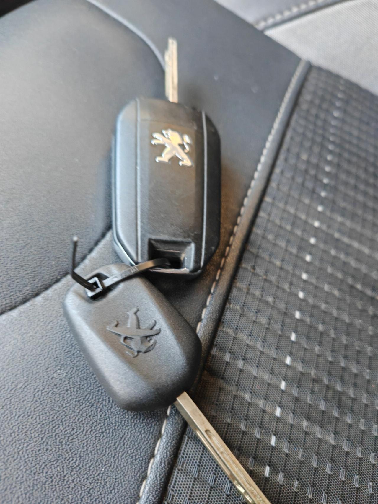 Peugeot 2008 NUOVISSIMA 1.6HDI 100 CV