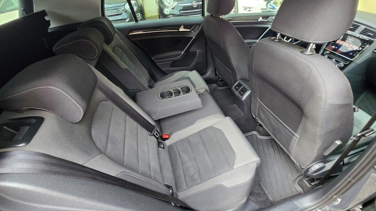 Volkswagen Golf 7.5 R-Line 1.6 TDI 115CV DSG Highl