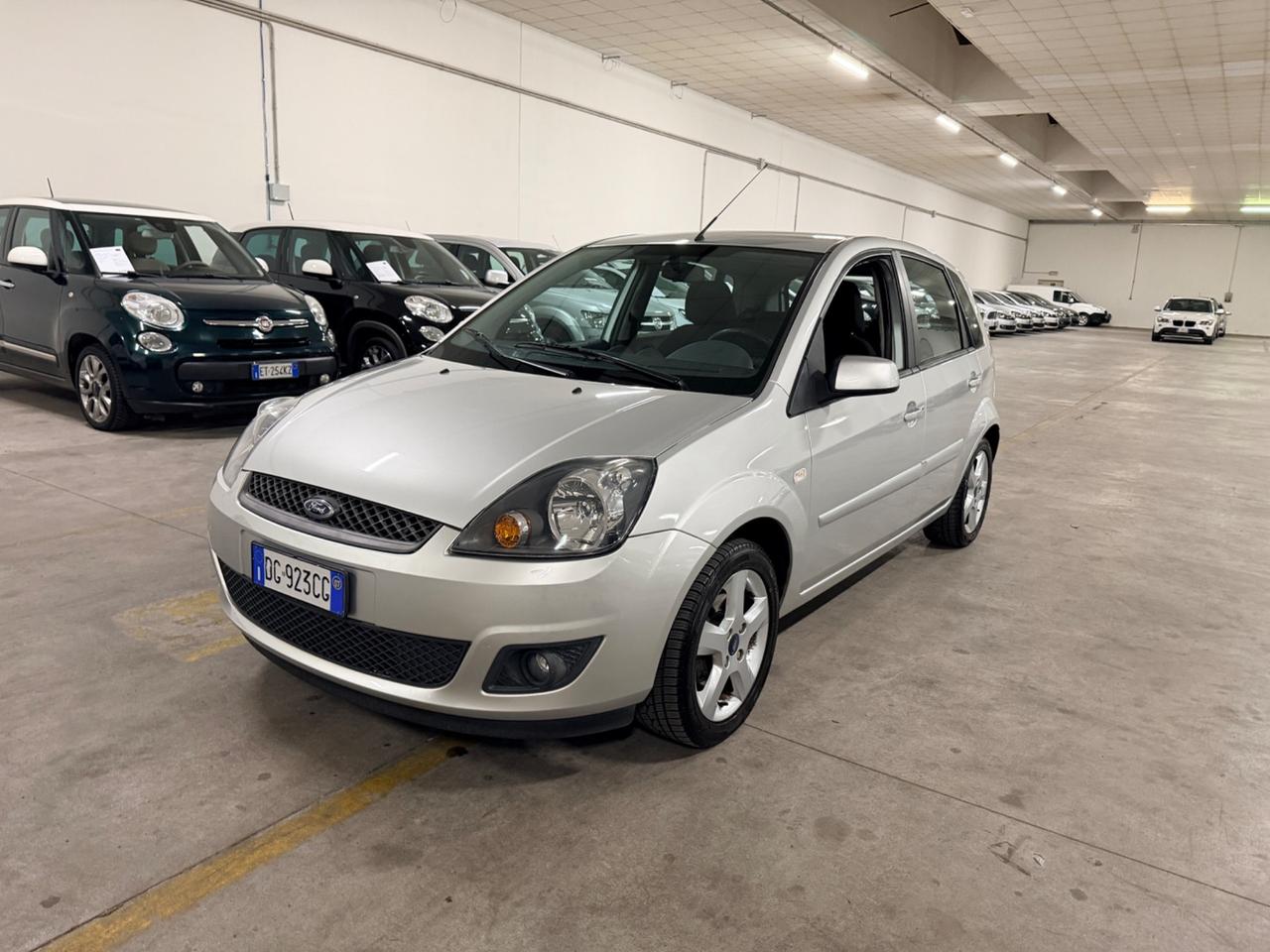 Ford Fiesta 1.2 16V 5p. Titanium