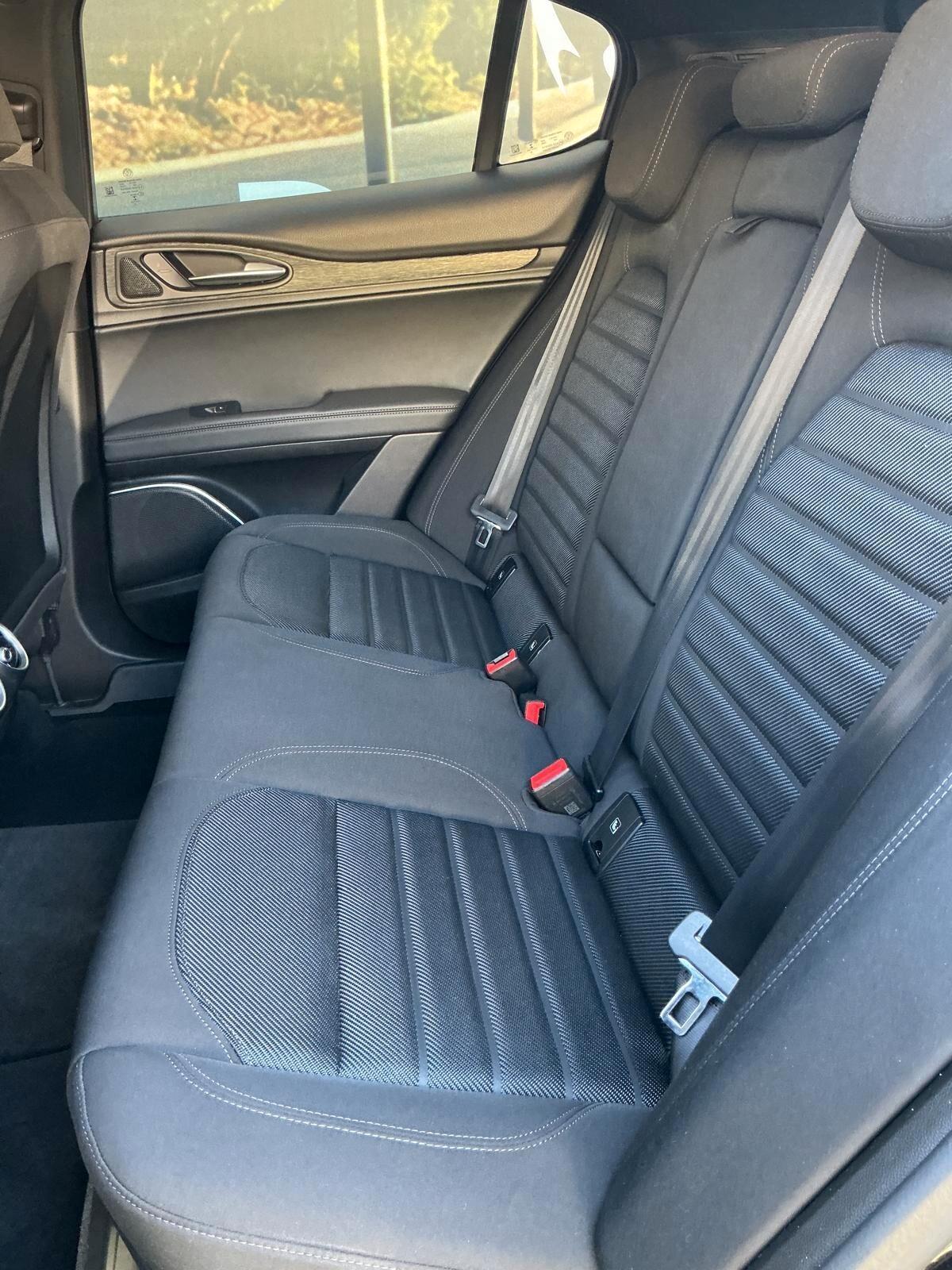 Alfa Romeo Stelvio 2.2 Turbodiesel 160 CV AT8 RWD Super Business