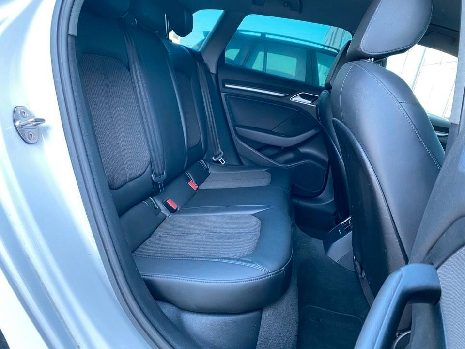 Audi A3 SPB 1.6 TDI CLEAN DIESEL QUATTRO EDITION