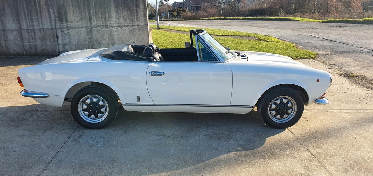 Fiat 124 Spider Spider