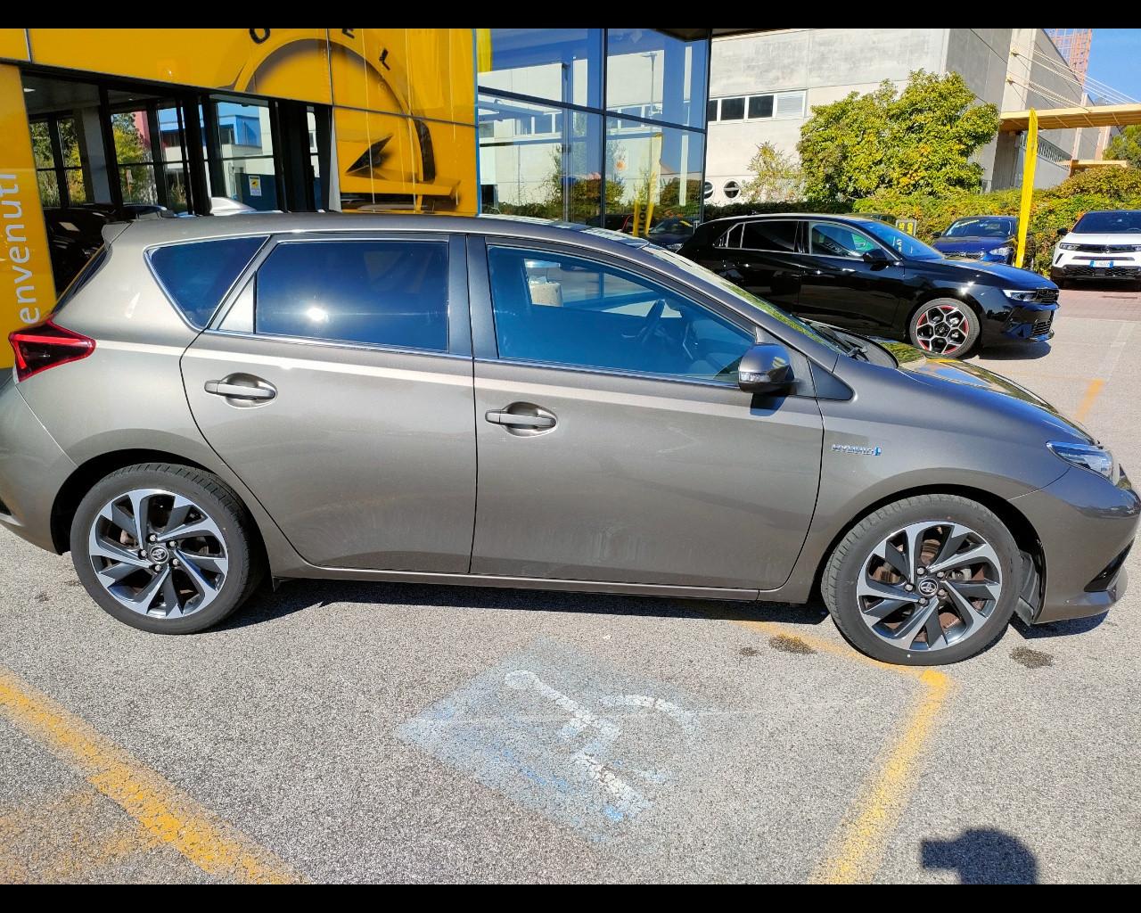 TOYOTA Auris 2ª serie - Auris 1.8 Hybrid Lounge