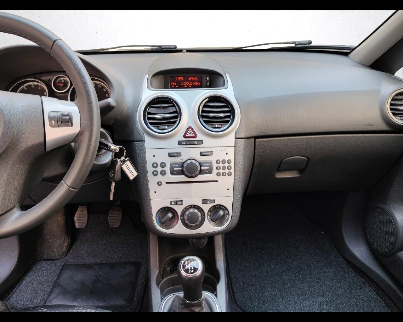 OPEL Corsa 4ª serie - Corsa 1.2 3 porte Club